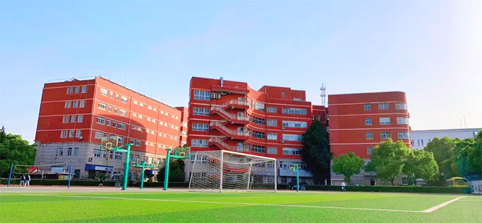 4 上海文綺匯點學(xué)校2025年春招考試題(首場)1.jpg